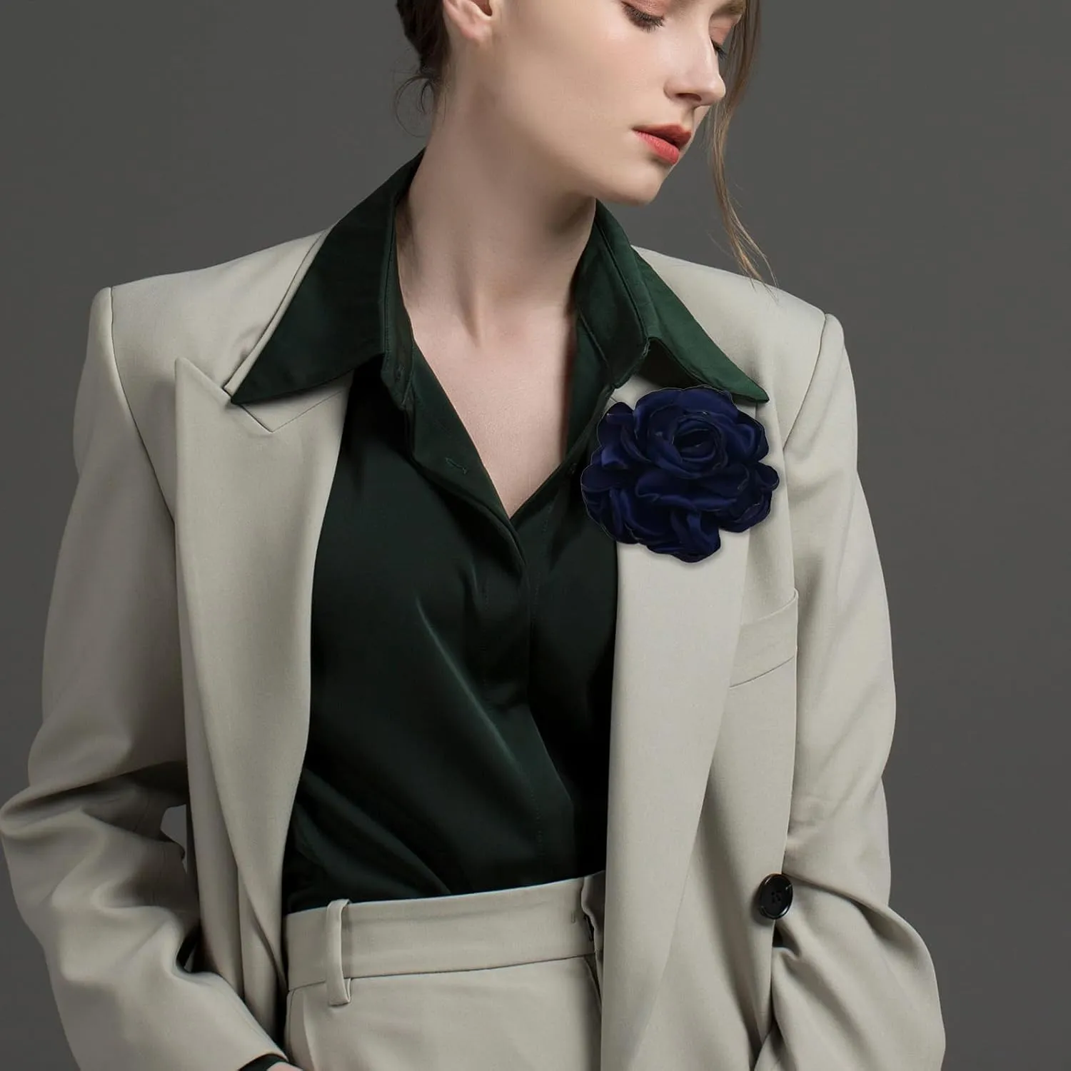 Big Flower Pins for Clothes Fabric Rose Flower Brooches for Women Large Delicate Elegant Flower Lapel Pin for Wedding Party Dance Banquet Wedding Guest Dresses Suit Accessories 7.5in