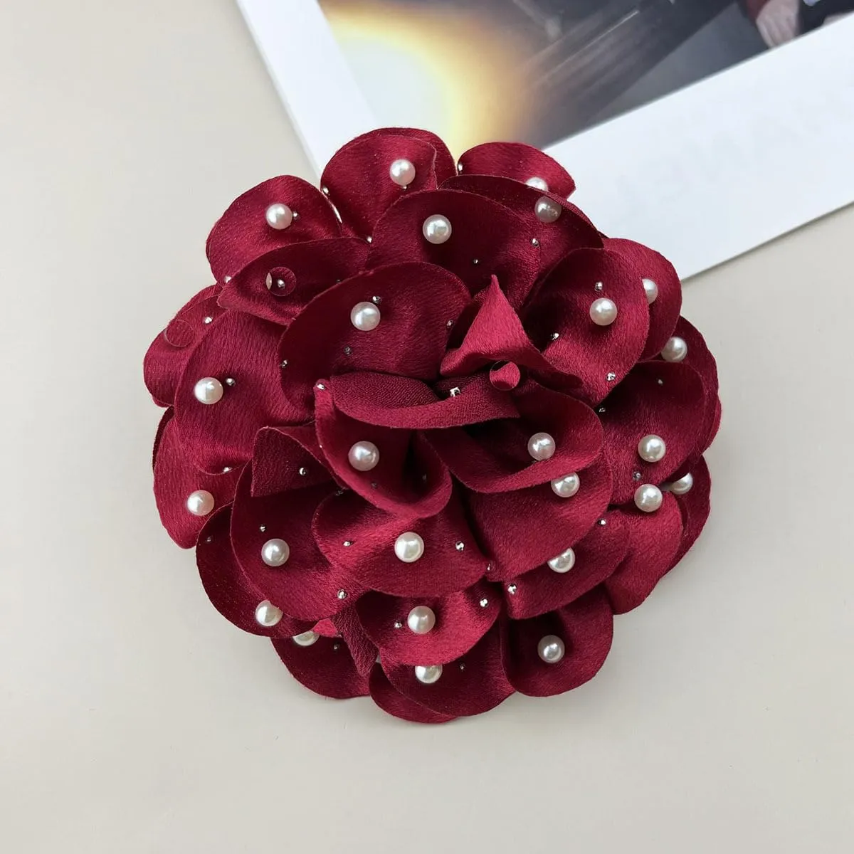 Women's oversized elegant Large flower Pearl Brooch Hairpin Headflower hat accessories suit lapel wedding corsage(5.12in)