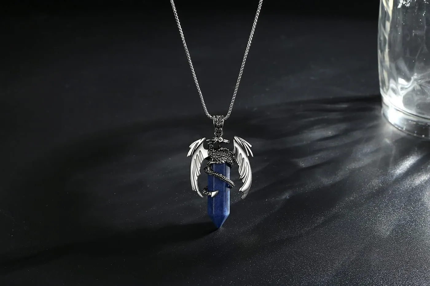 XIANNVXI Vintage Lapis Lazuli Crystal Healing Stone Necklace for Men Women Dragon Necklace Cool Simple Retro Natural Reiki Spirtural Witch Gemstone Pendant Jewelry